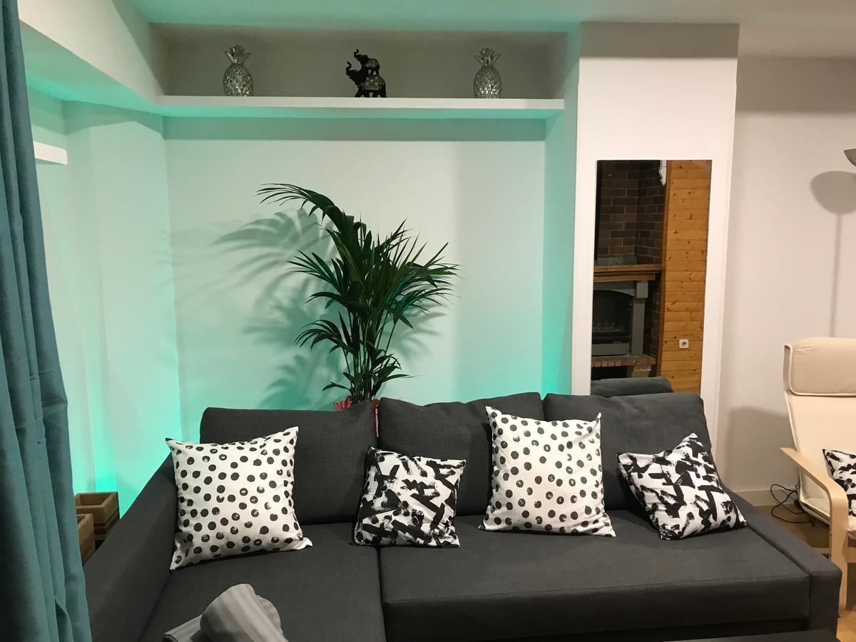 Atico Puerta De Europa Apartment Madrid Ngoại thất bức ảnh