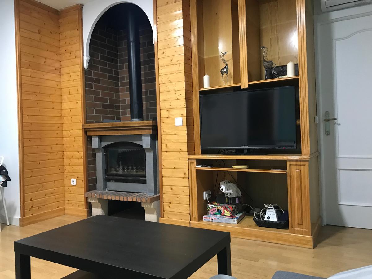Atico Puerta De Europa Apartment Madrid Ngoại thất bức ảnh
